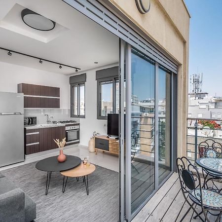 Superb 1,5 Bdr W Balcony Close To The Beach Tel-Aviv Extérieur photo