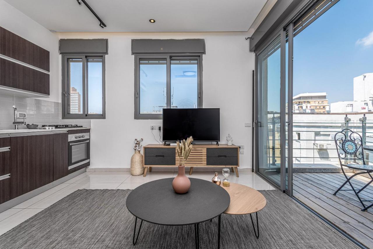 Superb 1,5 Bdr W Balcony Close To The Beach Tel-Aviv Extérieur photo